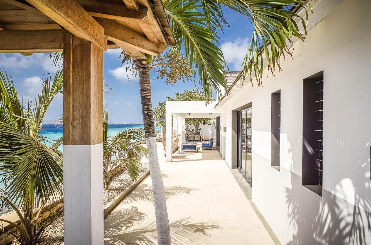 Villa Oceanfront 72 & Sunny Kralendijk Exterior foto